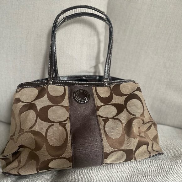Coach Signature Canvas Purse - Picture 1 of 8